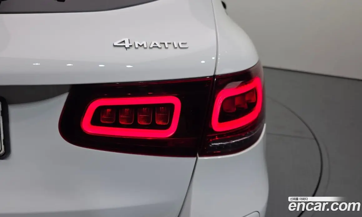 Mercedes-Benz GLC-Class 2021 2.0 автомат (гидро), фото 9