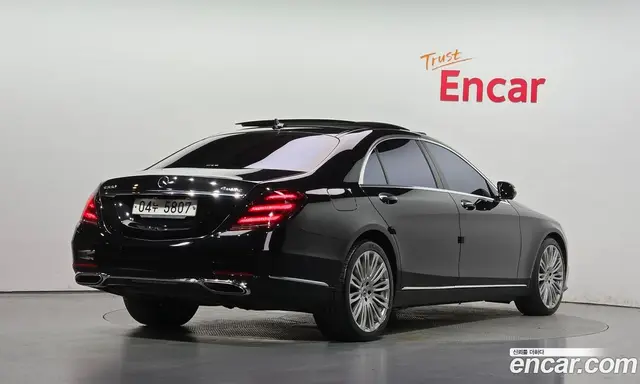 Mercedes-Benz S-Class 2019 4.0 автомат (гидро), миниатюра 2