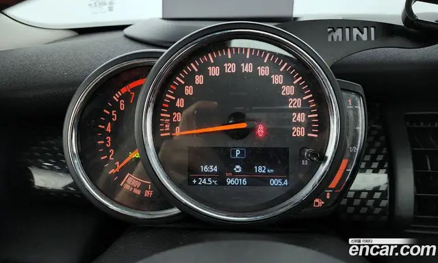 Mini Cooper 2018 2.0 автомат (гидро), миниатюра 11