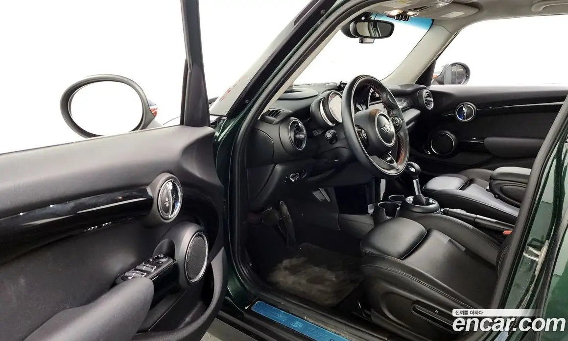 Mini Cooper 2018 2.0 автомат (гидро), фото 13