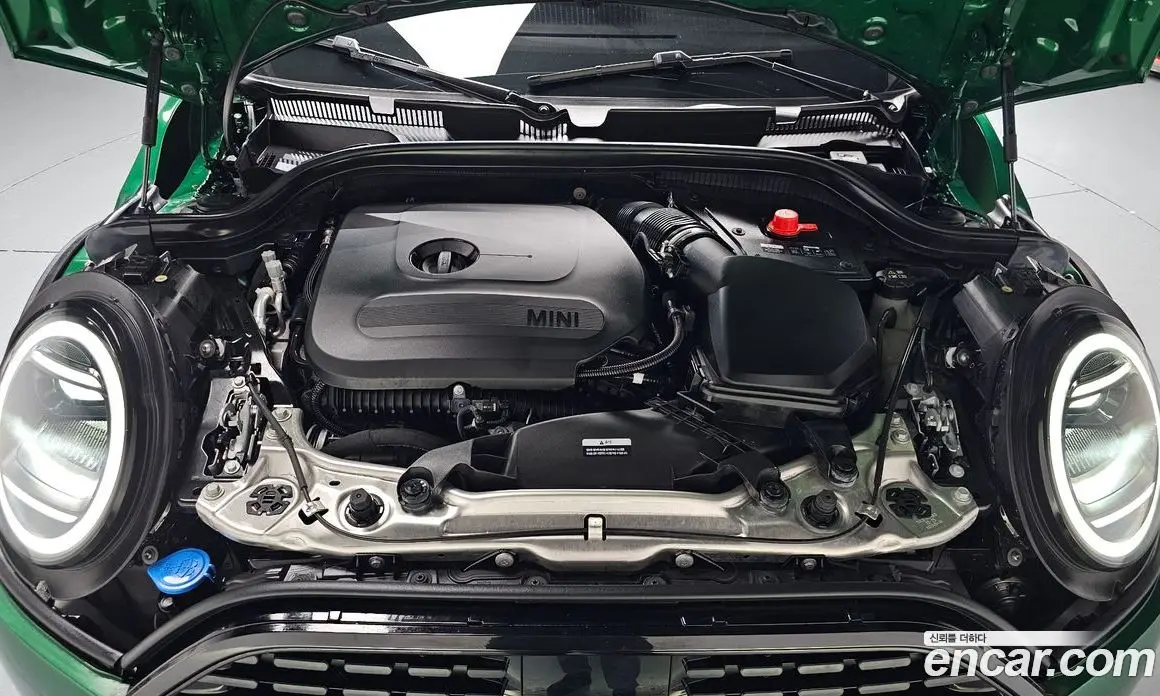 Mini Cooper 2025 2.0 автомат (гидро), фото 5