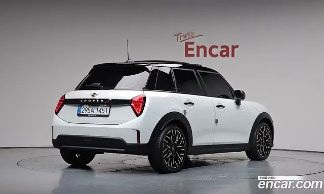 Mini Cooper, 2025, 20 929 км