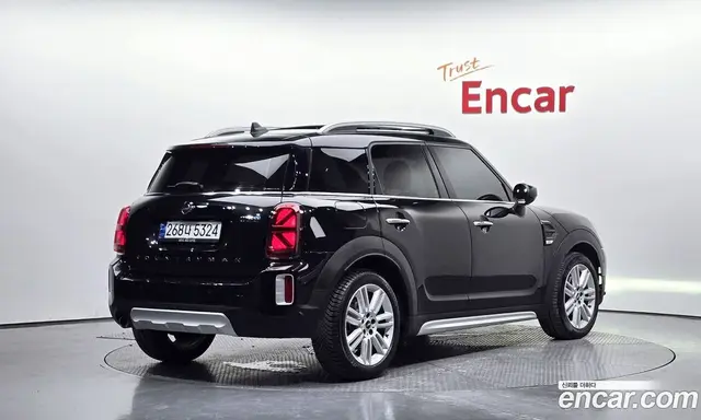 Mini Countryman, 2023, 13 215 км