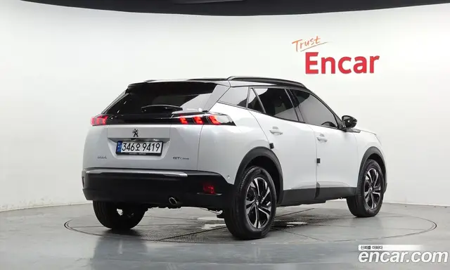 Peugeot 2008 2021 1.5 автомат (гидро), миниатюра 2