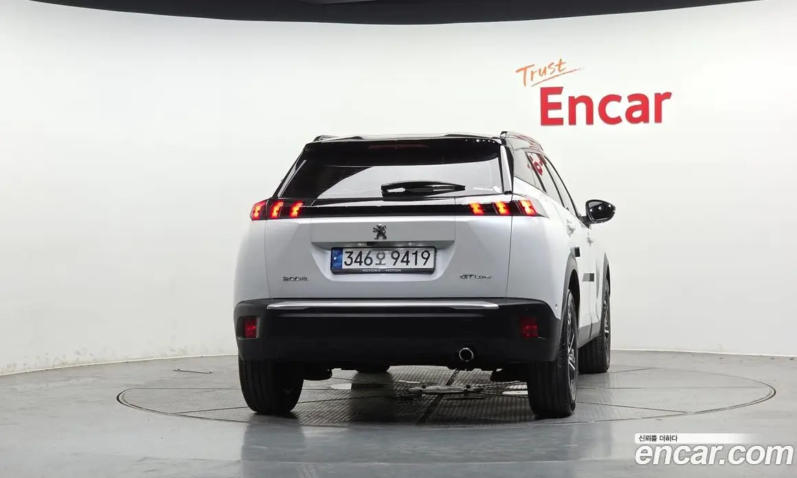 Peugeot 2008 2021 1.5 автомат (гидро), фото 4