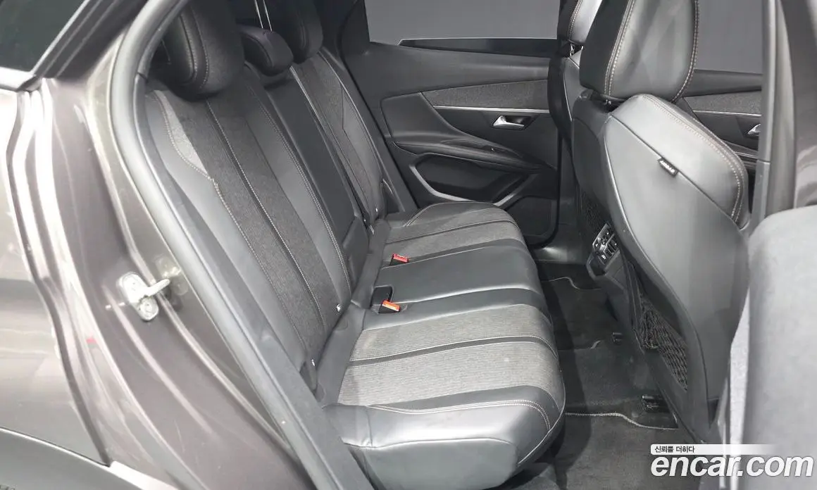 Peugeot 3008 2018 1.6 автомат (гидро), фото 12 Peugeot 3008 2018 1.6 автомат (гидро), фото 12