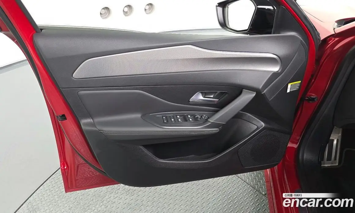 Peugeot 308 2025 1.2 автомат (гидро), фото 14 Peugeot 308 2025 1.2 автомат (гидро), фото 14