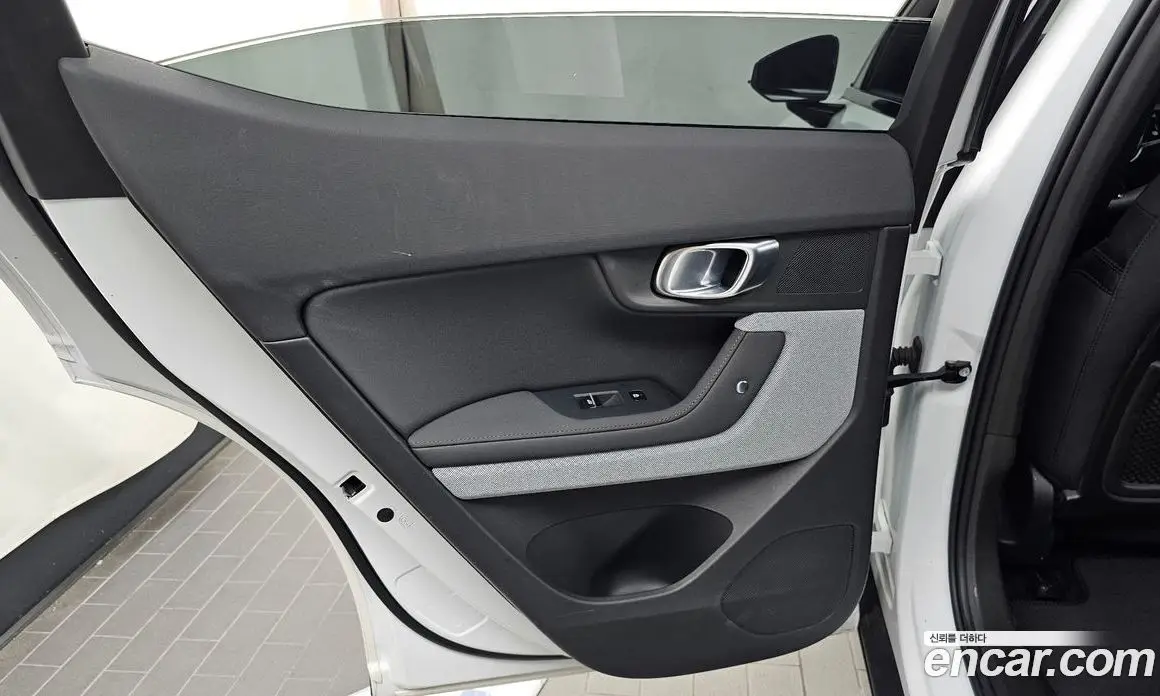 Polestar Polestar 2 2022 0.2 автомат (гидро), фото 15 Polestar Polestar 2 2022 0.2 автомат (гидро), фото 15