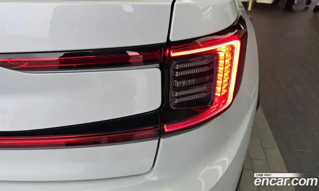 Polestar Polestar 2 2022 0.2 автомат (гидро), миниатюра 9 Polestar Polestar 2 2022 0.2 автомат (гидро), миниатюра 9