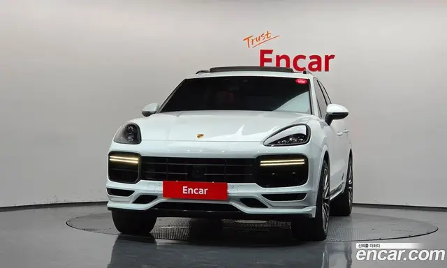 Porsche Cayenne 2019 3.0 автомат (гидро), миниатюра 3 Porsche Cayenne 2019 3.0 автомат (гидро), миниатюра 3