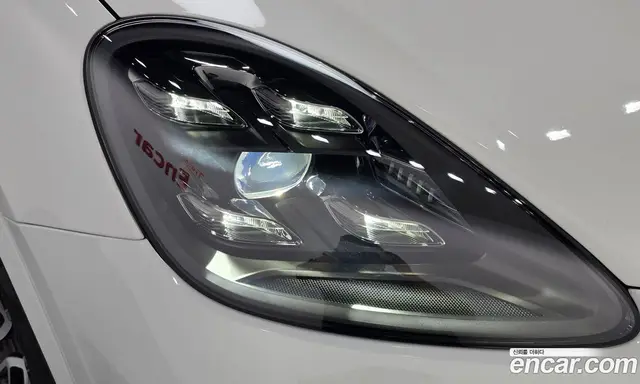 Porsche Cayenne 2019 3.0 автомат (гидро), миниатюра 8 Porsche Cayenne 2019 3.0 автомат (гидро), миниатюра 8