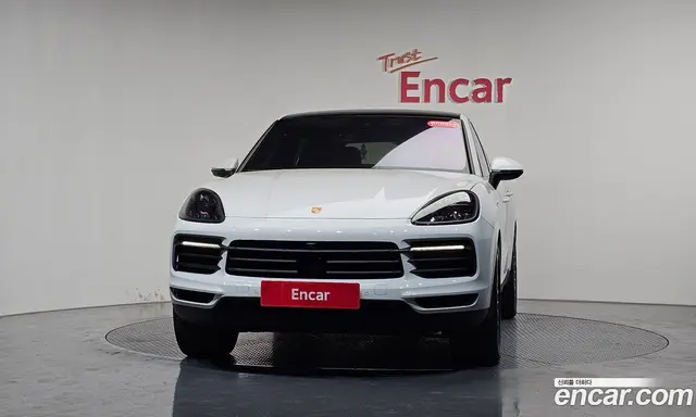 Porsche Cayenne 2023 3.0 автомат (гидро), миниатюра 2