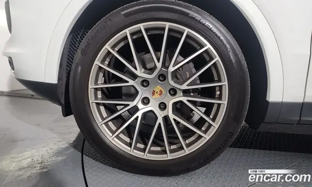 Porsche Cayenne 2023 3.0 автомат (гидро), миниатюра 4