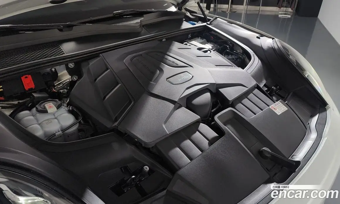 Porsche Cayenne 2023 3.0 автомат (гидро), фото 5