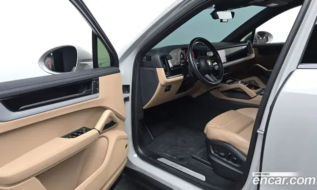 Porsche Cayenne 2023 3.0 автомат (гидро), миниатюра 12