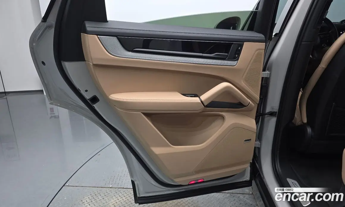 Porsche Cayenne 2023 3.0 автомат (гидро), фото 14 Porsche Cayenne 2023 3.0 автомат (гидро), фото 14