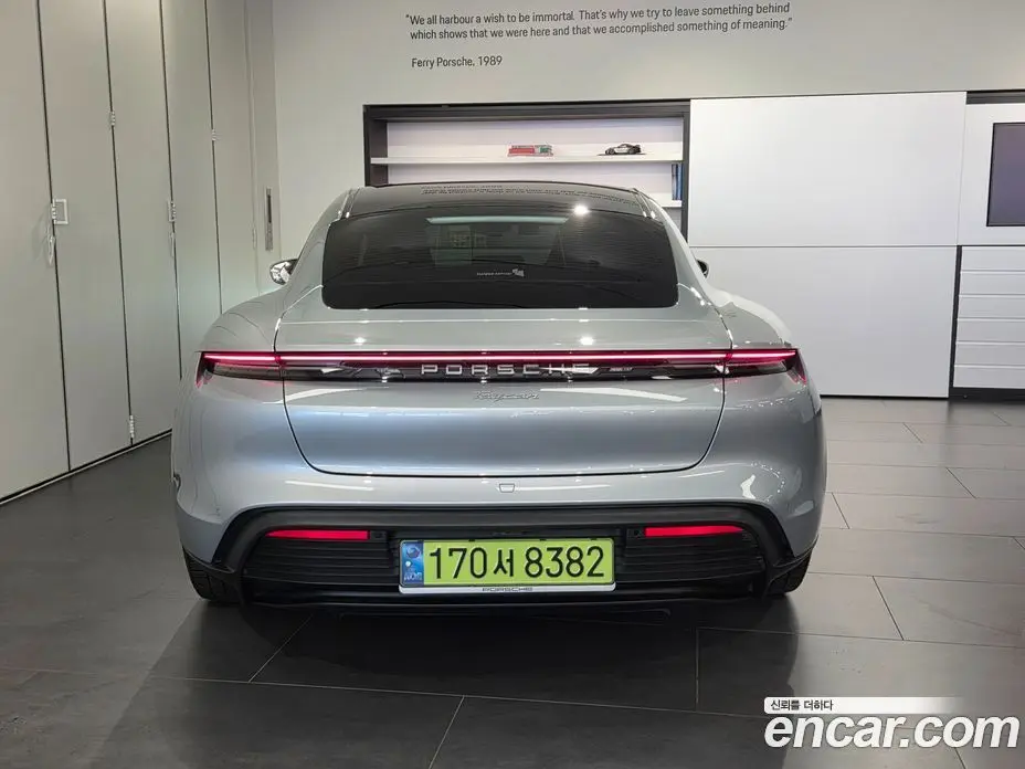 Porsche Taycan 2024 0.1 автомат (гидро), фото 4
