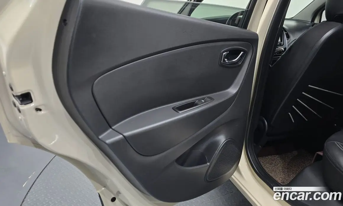 Renault (Samsung) QM3 2015 1.5 автомат (гидро), фото 14 Renault (Samsung) QM3 2015 1.5 автомат (гидро), фото 14