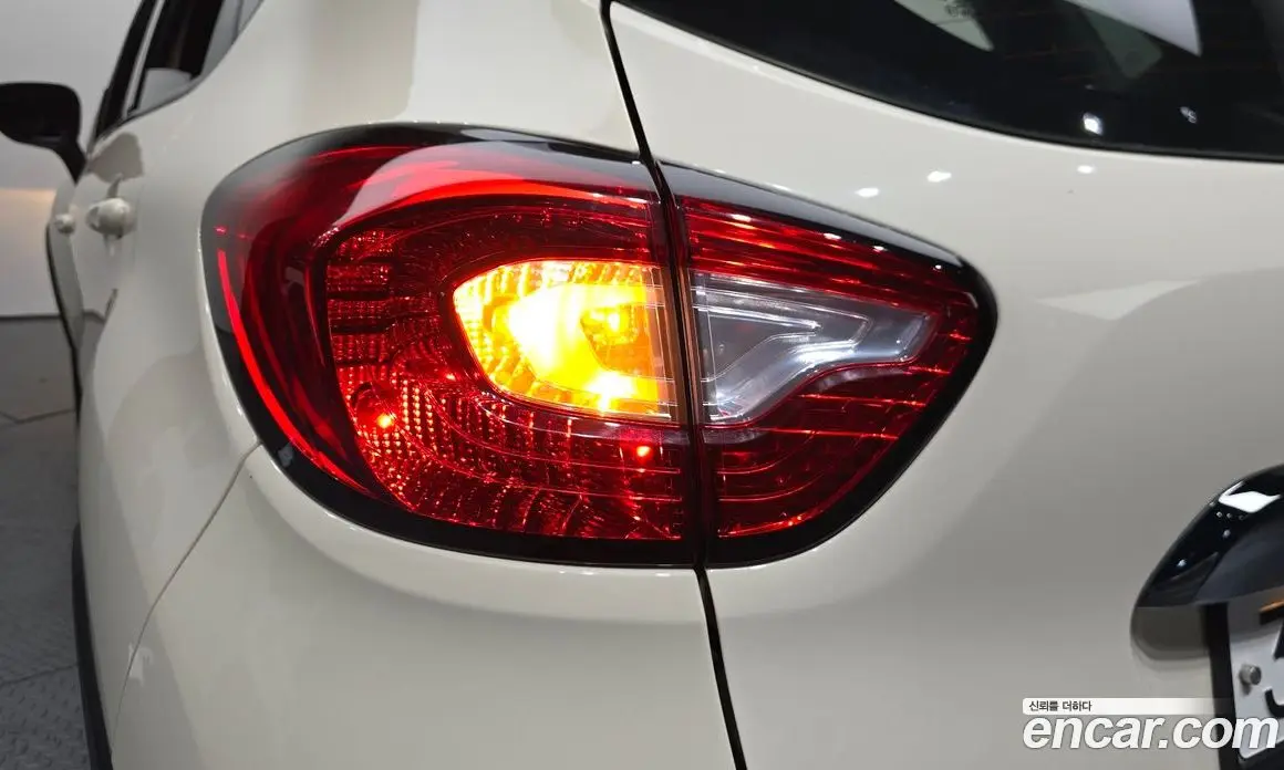 Renault (Samsung) QM3 2015 1.5 автомат (гидро), фото 8 Renault (Samsung) QM3 2015 1.5 автомат (гидро), фото 8