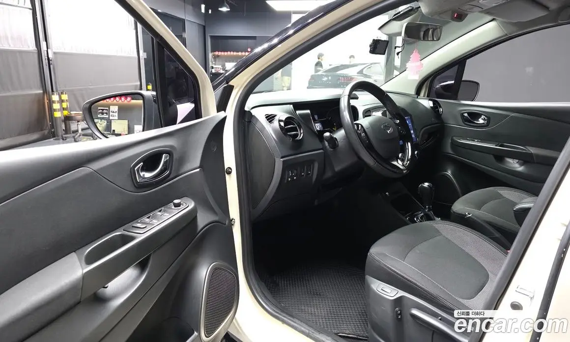 Renault (Samsung) QM3 2016 1.5 автомат (гидро), фото 13