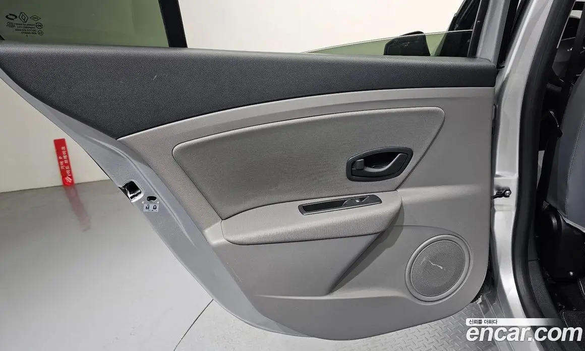 Renault (Samsung) SM3 2012 1.6 автомат (гидро), фото 15 Renault (Samsung) SM3 2012 1.6 автомат (гидро), фото 15