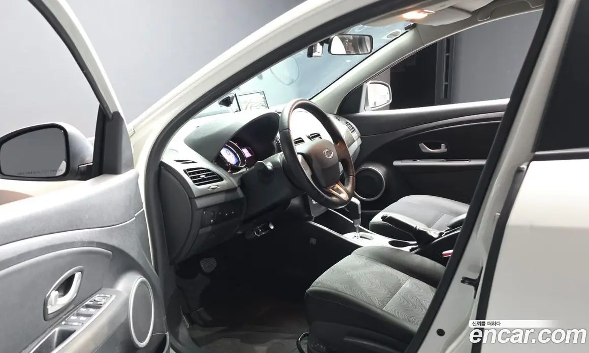 Renault (Samsung) SM3 2013 1.6 автомат (гидро), фото 12 Renault (Samsung) SM3 2013 1.6 автомат (гидро), фото 12