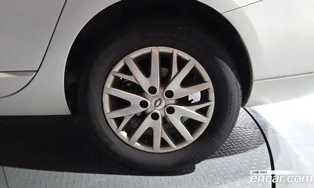 Renault (Samsung) SM3 2013 1.6 автомат (гидро), миниатюра 6 Renault (Samsung) SM3 2013 1.6 автомат (гидро), миниатюра 6