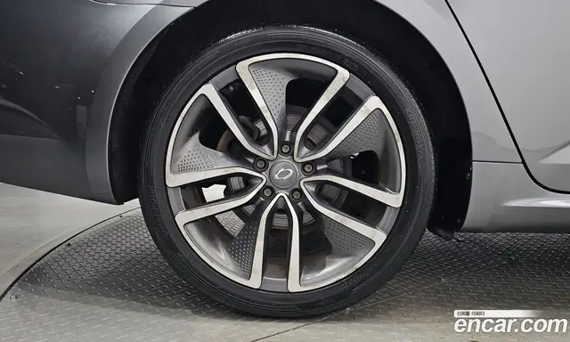 Renault (Samsung) SM6 2016 1.6 автомат (гидро), миниатюра 4 Renault (Samsung) SM6 2016 1.6 автомат (гидро), миниатюра 4
