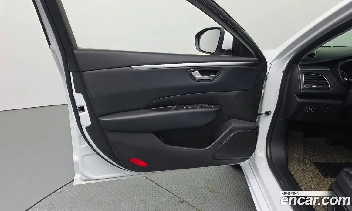 Renault (Samsung) SM6 2018 2.0 автомат (гидро), фото 14 Renault (Samsung) SM6 2018 2.0 автомат (гидро), фото 14