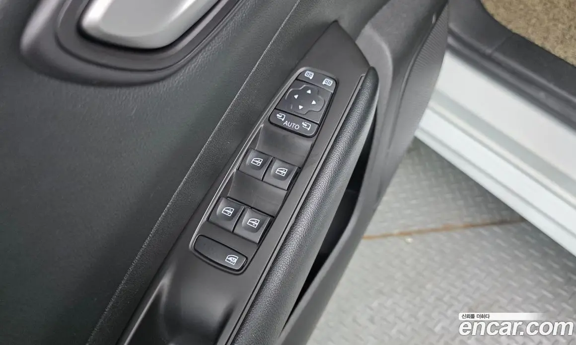 Renault (Samsung) SM6 2018 2.0 автомат (гидро), фото 17 Renault (Samsung) SM6 2018 2.0 автомат (гидро), фото 17