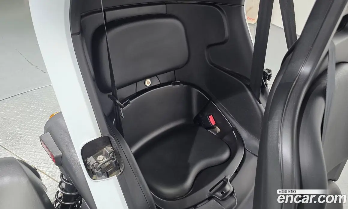Renault (Samsung) Twizy 2020 0.1 автомат (гидро), фото 18