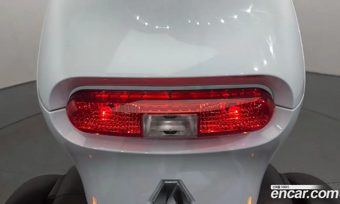 Renault (Samsung) Twizy 2020 0.1 автомат (гидро), фото 9