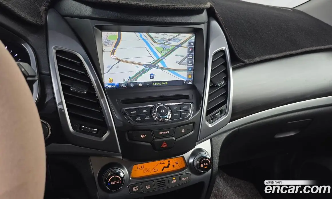 SsangYong Korando 2013 2.0 автомат (гидро), фото 18 SsangYong Korando 2013 2.0 автомат (гидро), фото 18