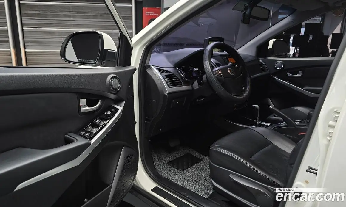 SsangYong Korando 2015 2.0 автомат (гидро), фото 13
