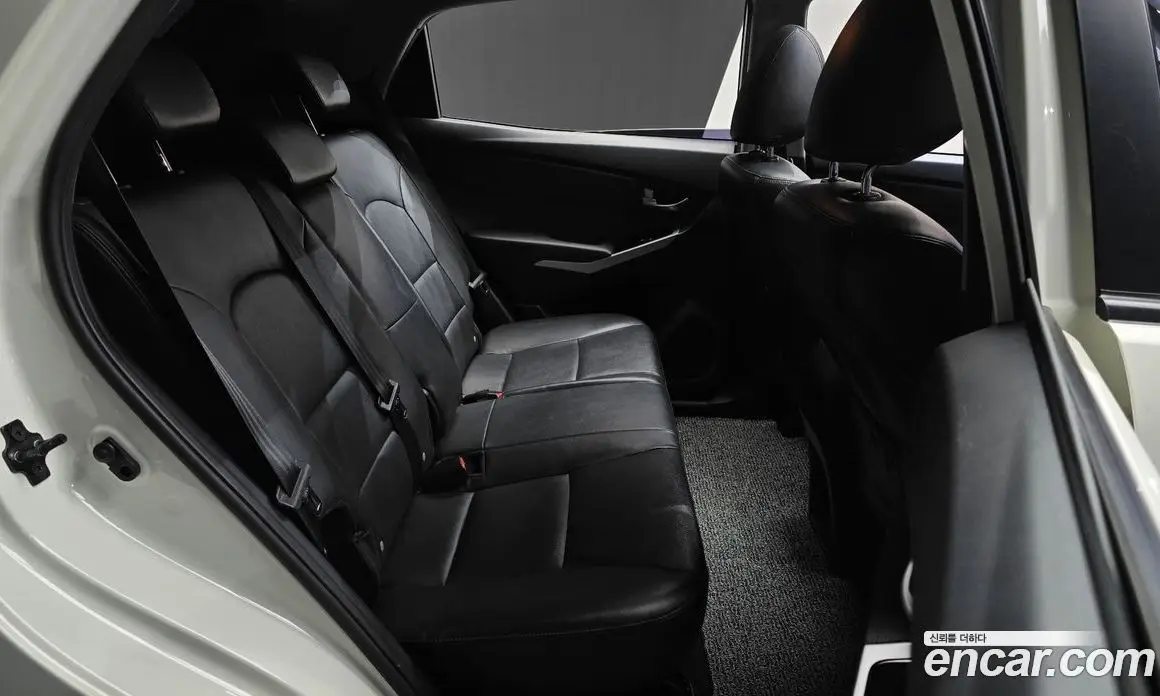 SsangYong Korando 2015 2.0 автомат (гидро), фото 17