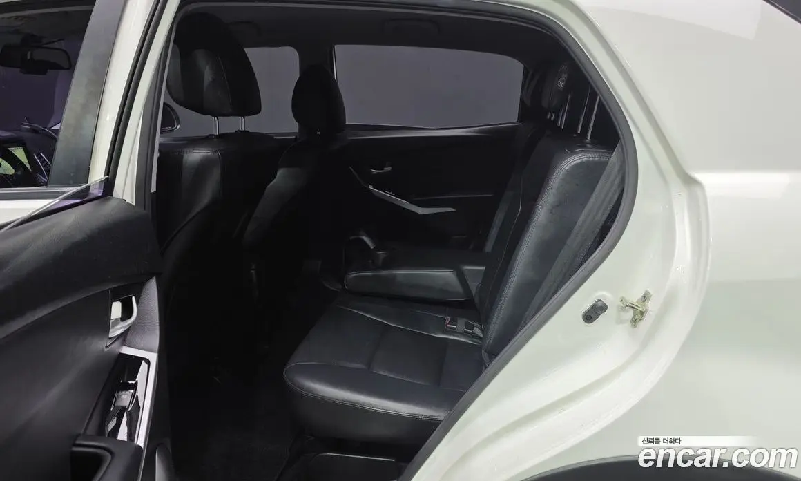 SsangYong Korando 2016 2.2 автомат (гидро), фото 16