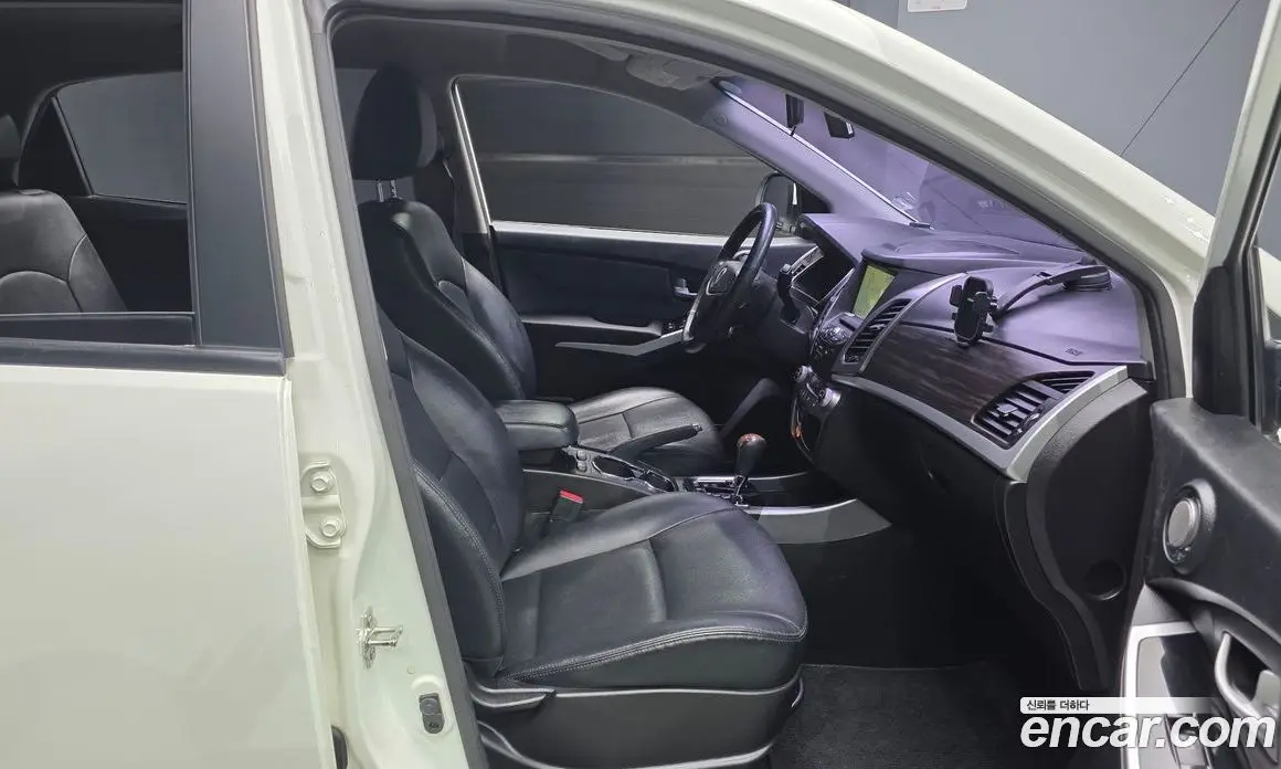 SsangYong Korando 2016 2.2 автомат (гидро), фото 17
