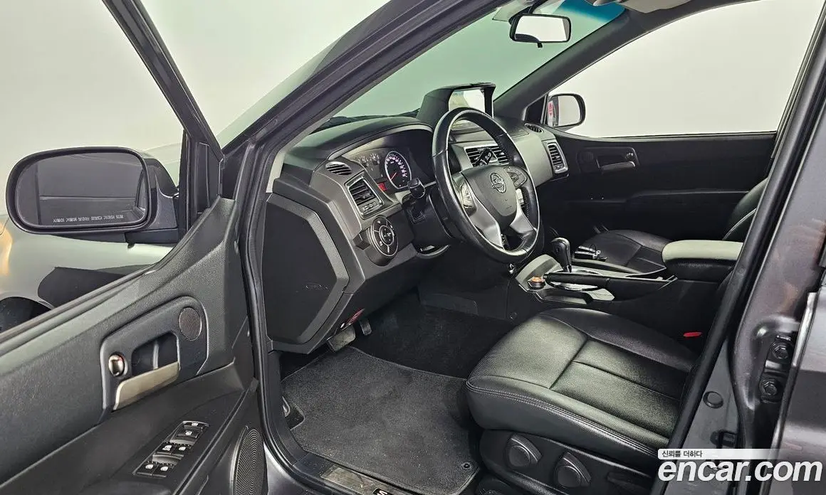 SsangYong Korando 2017 2.2 автомат (гидро), фото 13