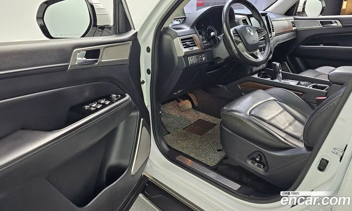SsangYong Rexton 2018 2.2 автомат (гидро), фото 13 SsangYong Rexton 2018 2.2 автомат (гидро), фото 13