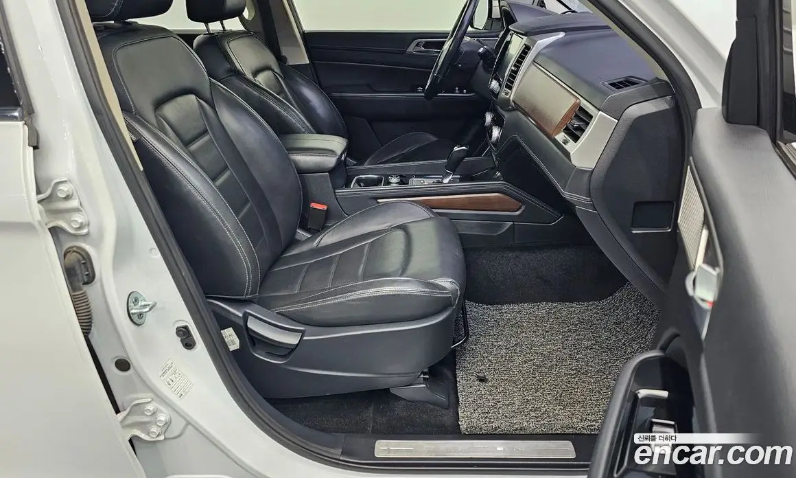 SsangYong Rexton 2018 2.2 автомат (гидро), фото 16 SsangYong Rexton 2018 2.2 автомат (гидро), фото 16