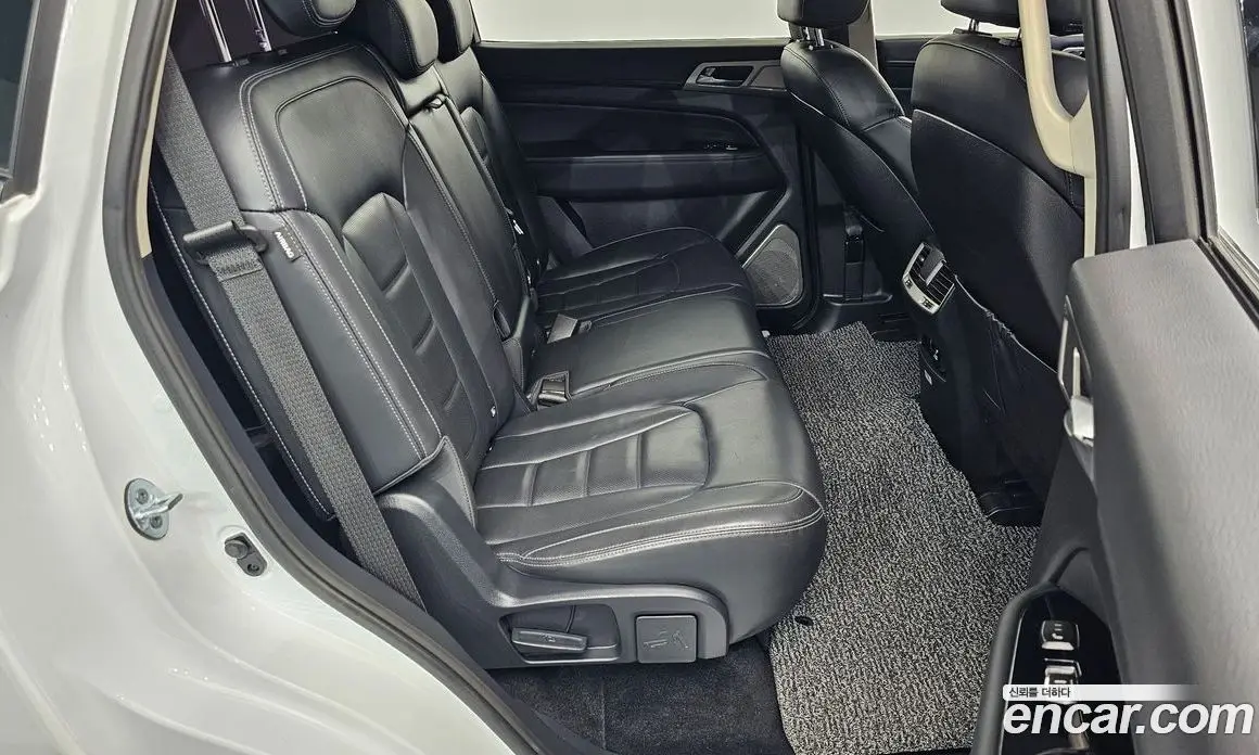 SsangYong Rexton 2018 2.2 автомат (гидро), фото 17 SsangYong Rexton 2018 2.2 автомат (гидро), фото 17