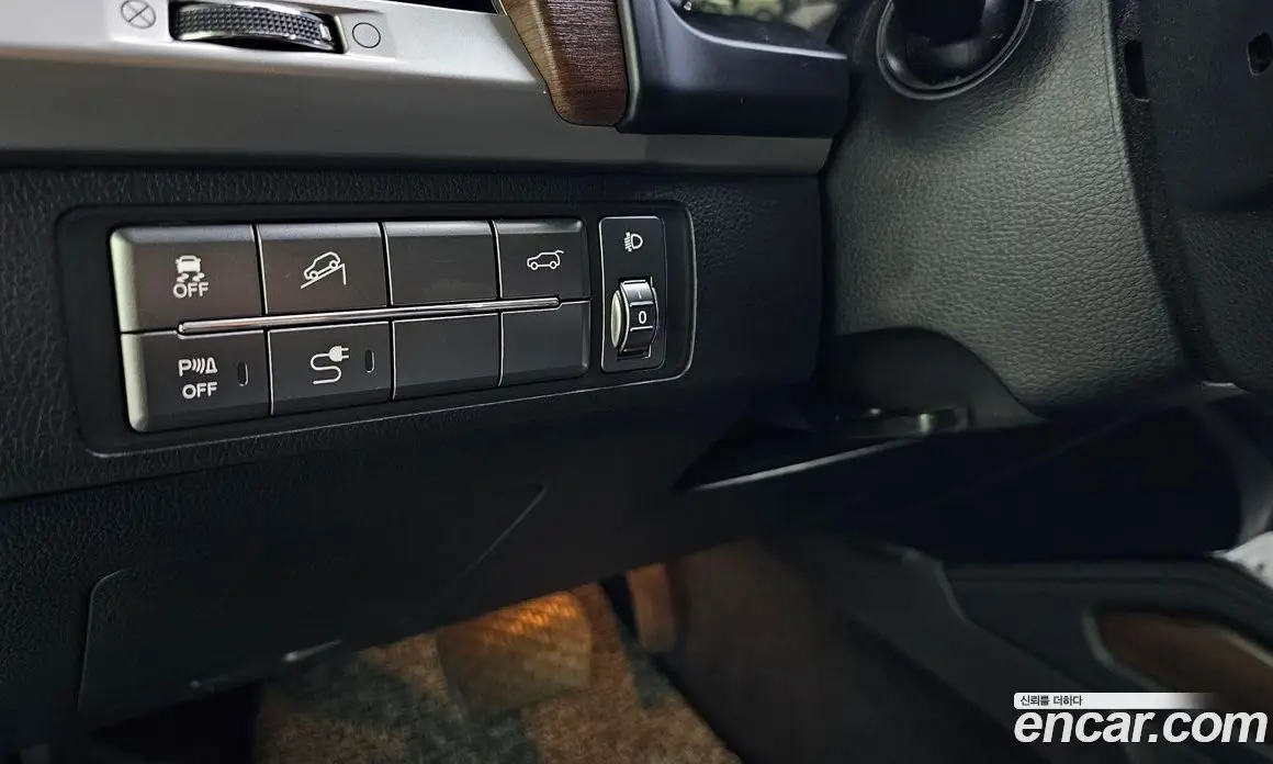 SsangYong Rexton 2018 2.2 автомат (гидро), фото 19 SsangYong Rexton 2018 2.2 автомат (гидро), фото 19