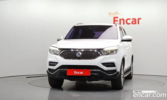 SsangYong Rexton 2018 2.2 автомат (гидро), миниатюра 3 SsangYong Rexton 2018 2.2 автомат (гидро), миниатюра 3