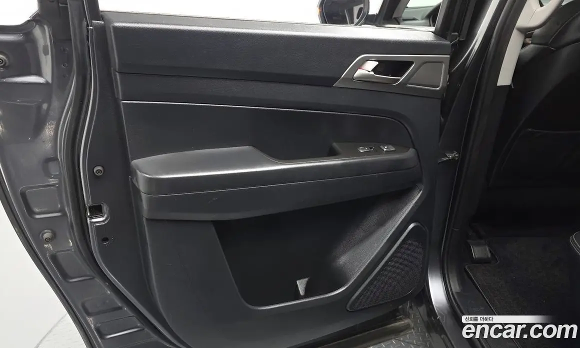 SsangYong Rexton 2018 2.2 автомат (гидро), фото 15 SsangYong Rexton 2018 2.2 автомат (гидро), фото 15