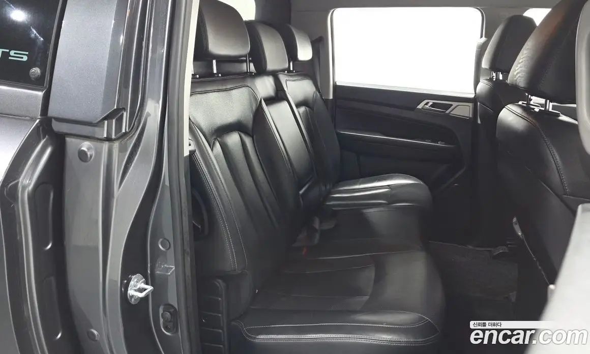 SsangYong Rexton 2018 2.2 автомат (гидро), фото 17 SsangYong Rexton 2018 2.2 автомат (гидро), фото 17