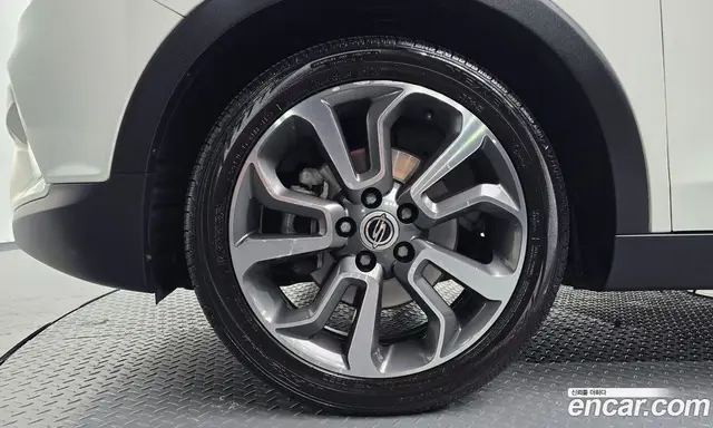 SsangYong TIBOLI 2015 1.6 автомат (гидро), миниатюра 4