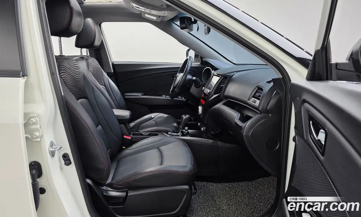 SsangYong TIBOLI 2017 1.6 автомат (гидро), фото 15