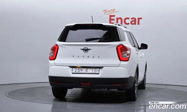 SsangYong TIBOLI 2017 1.6 автомат (гидро), миниатюра 3