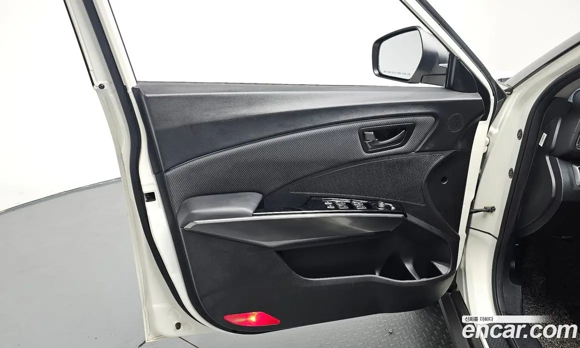 SsangYong TIBOLI 2020 1.5 автомат (гидро), фото 14