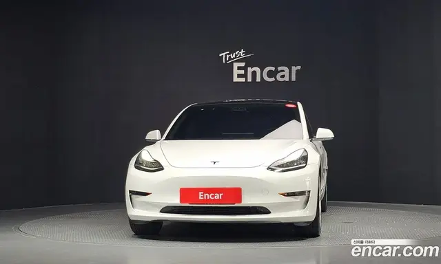 Tesla Model 3 2020 0.1 автомат (гидро), миниатюра 3